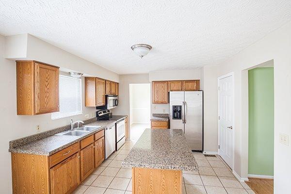 10270 Fawncrest Court