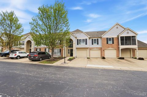 Photo of 101 Logsby Place #4H, Milford, OH 45150 (MLS # 1875585)