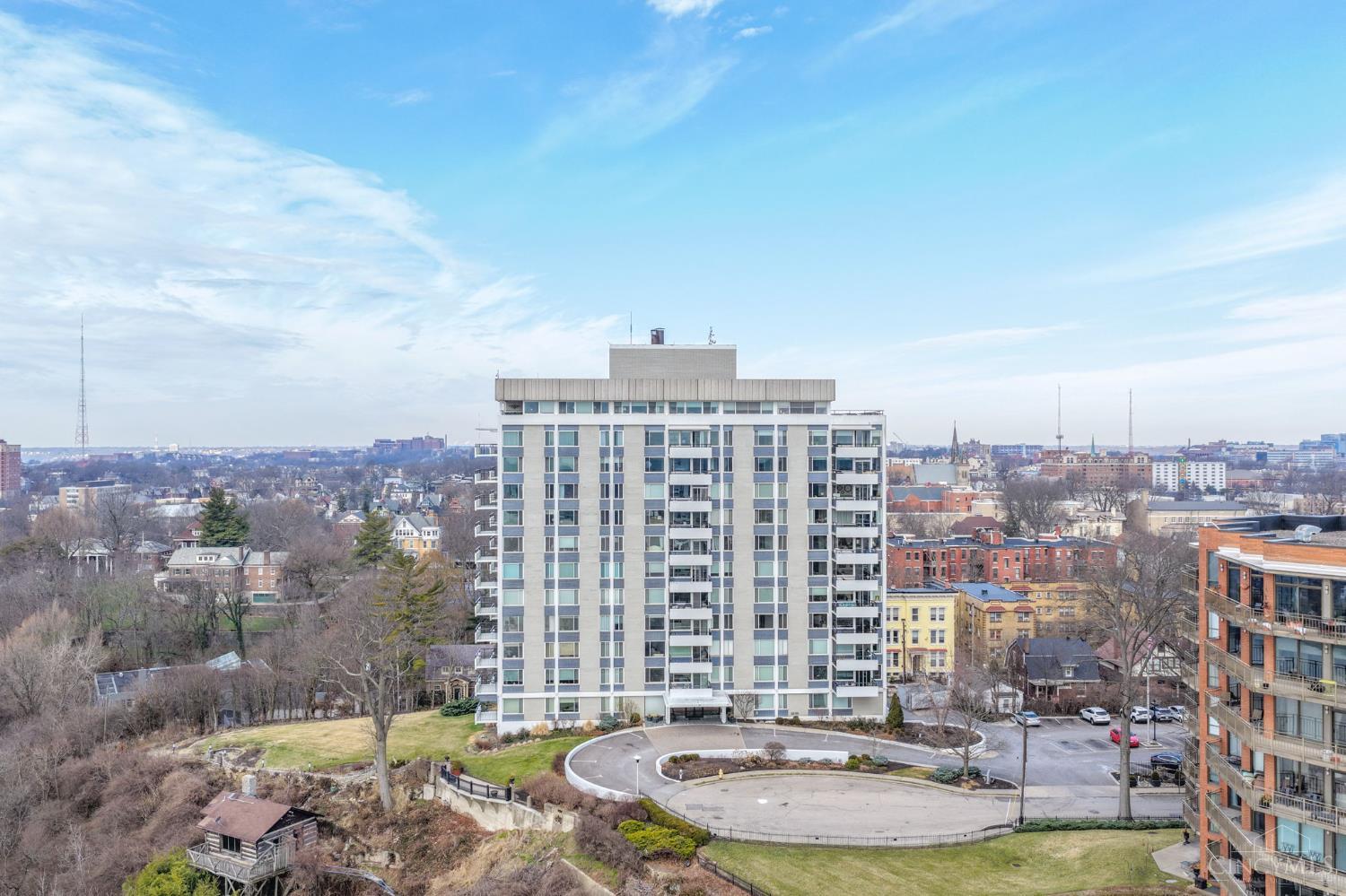 2401 Ingleside Avenue 4A