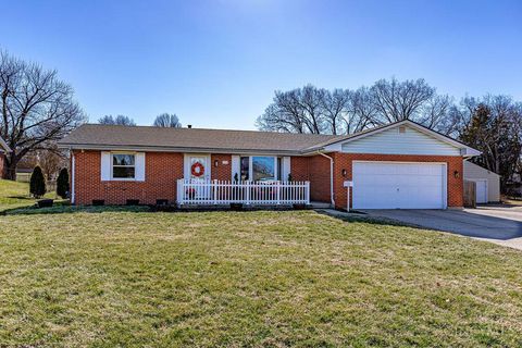 Photo of 1139 Doris Jane Avenue, Fairfield, OH 45014 (MLS # 1869597)