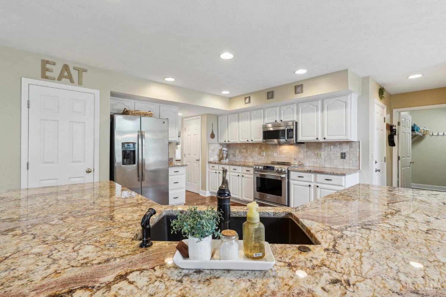 160 Woodstream Drive, Springboro, Ohio image 14
