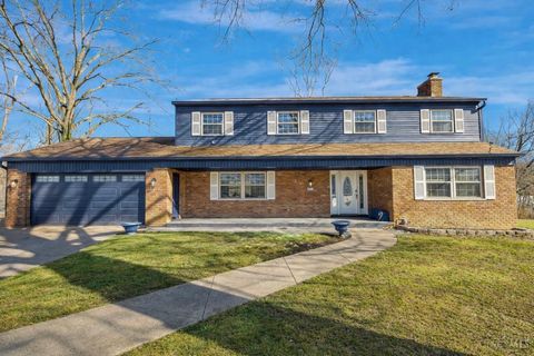 Photo of 650 Allencrest Court, Springfield Township, OH 45231 (MLS # 1872487)