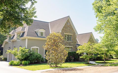 Photo of 745 Yale Avenue, Terrace Park, OH 45174 (MLS # 1879720)