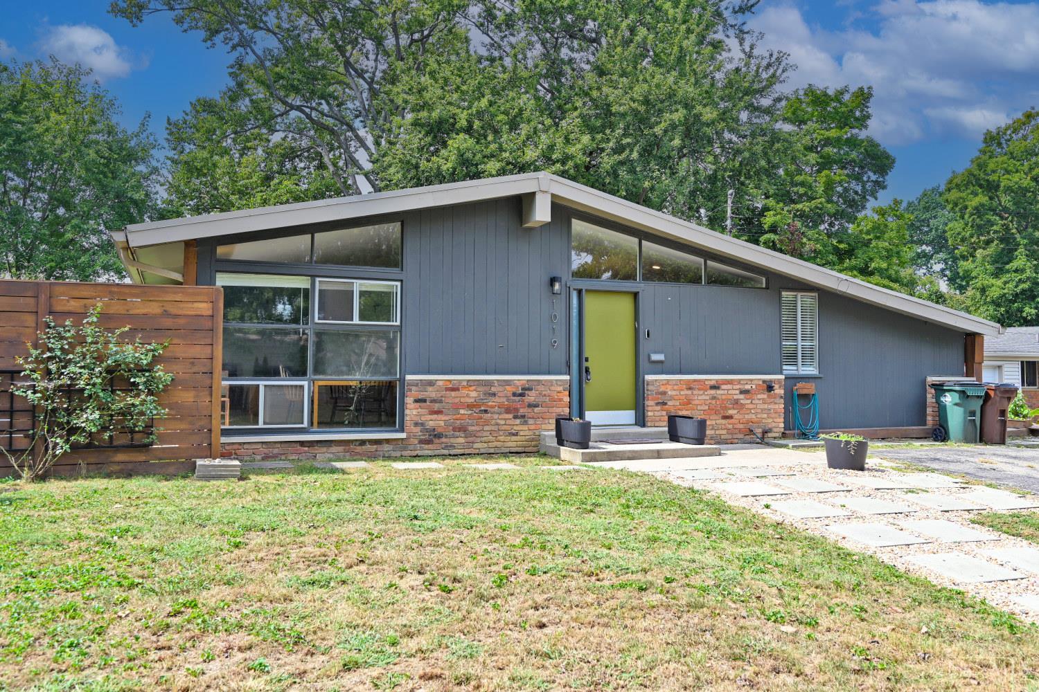 1019 Rosetree Lane