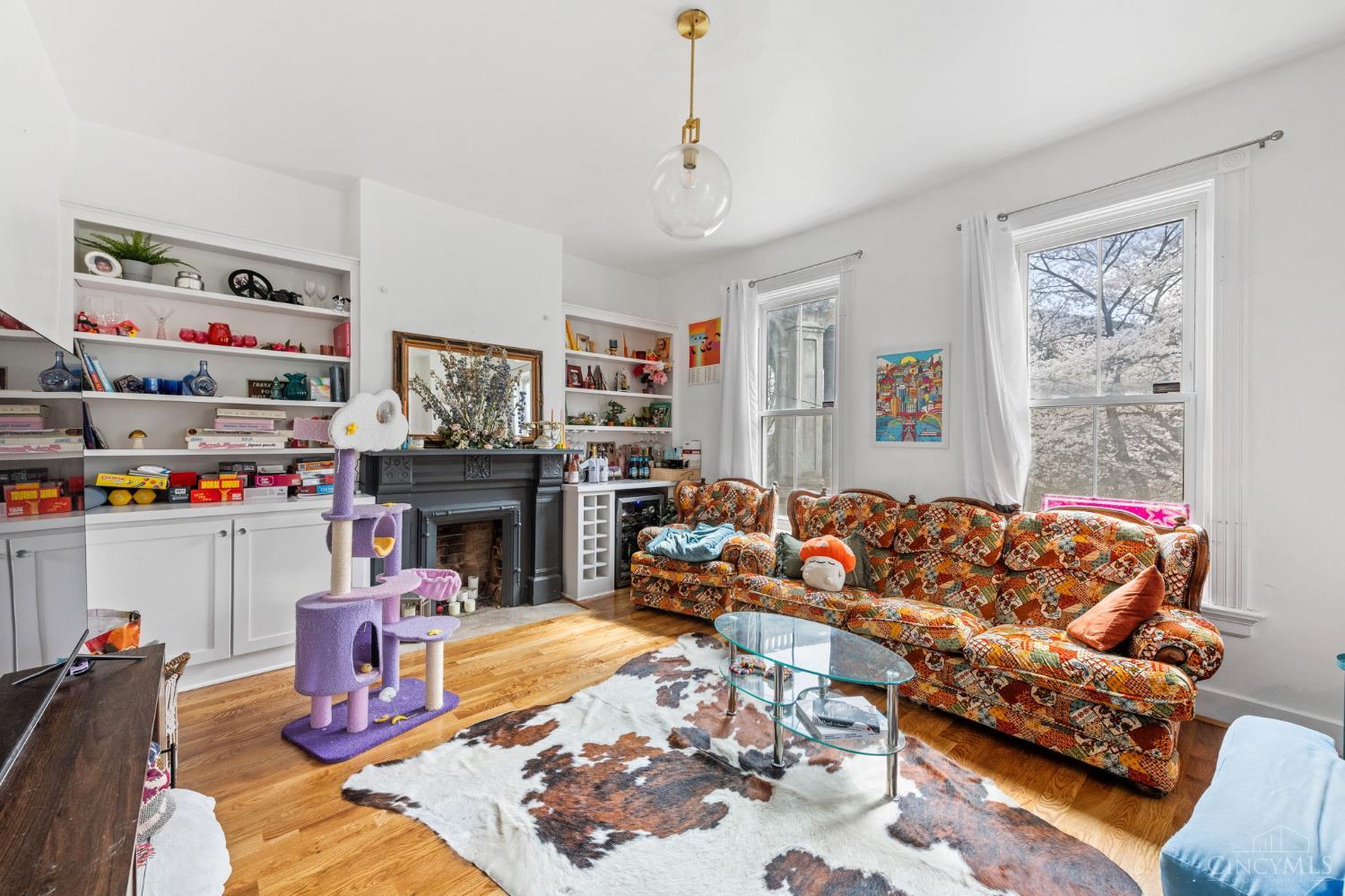 2106 Kemper Lane