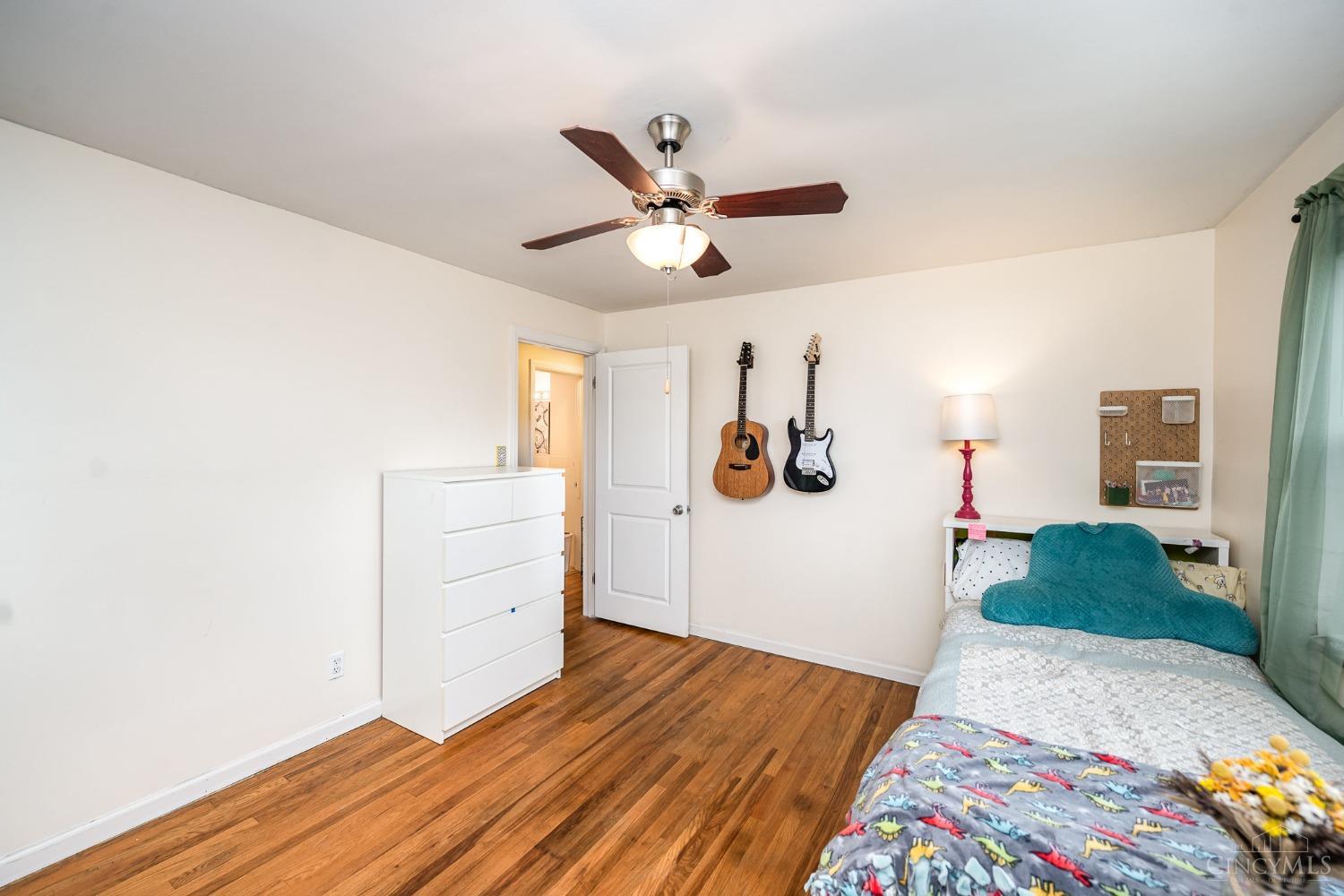 4364 Victor Avenue, Blue Ash, Ohio image 10