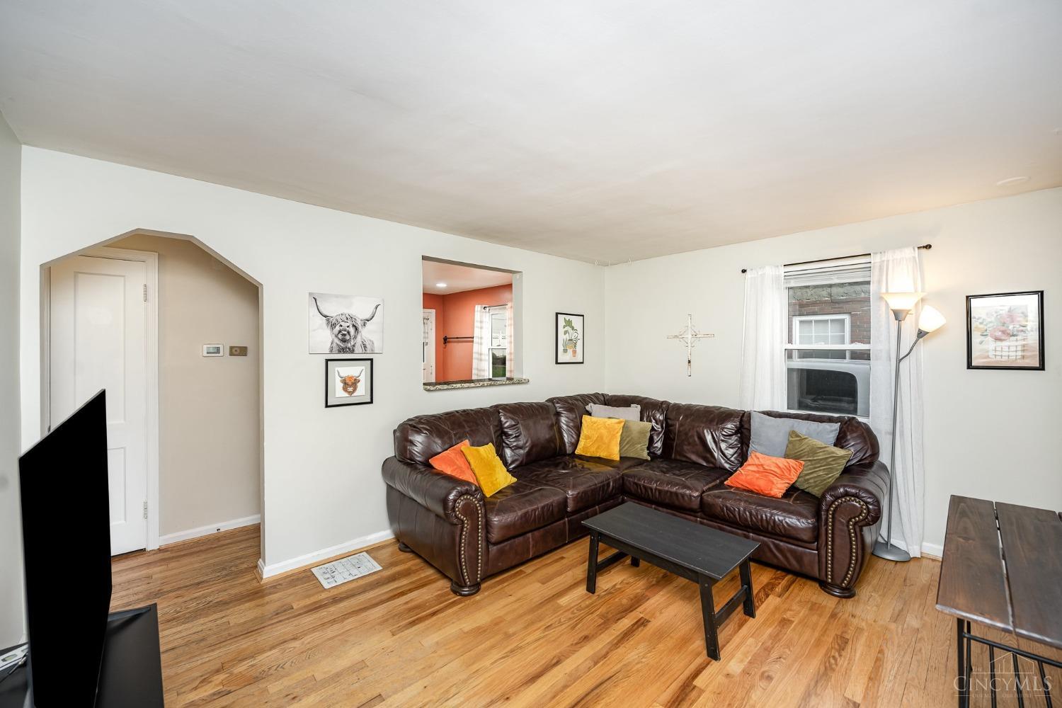 4364 Victor Avenue, Blue Ash, Ohio image 3