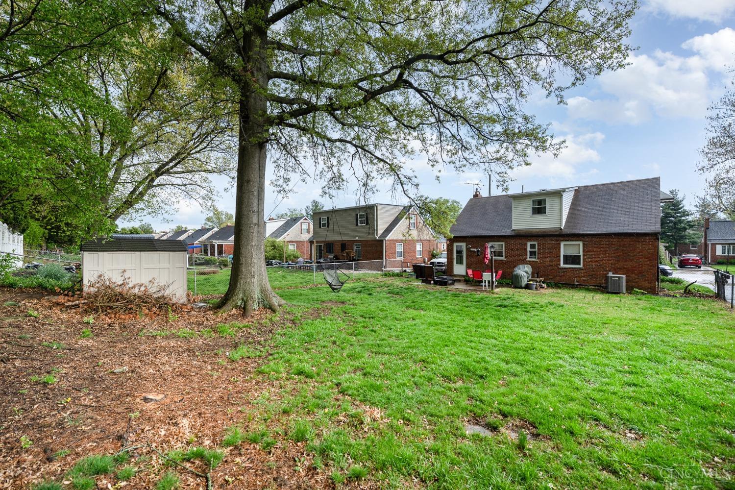 4364 Victor Avenue, Blue Ash, Ohio image 24