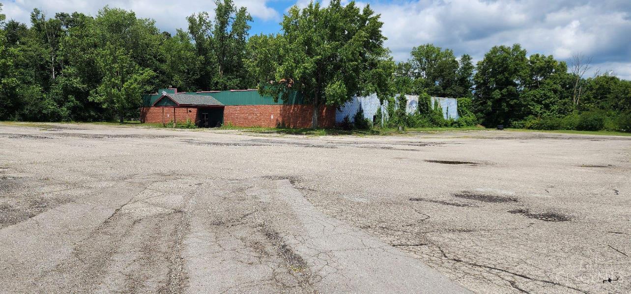 7415 Pleasant Plain Drive