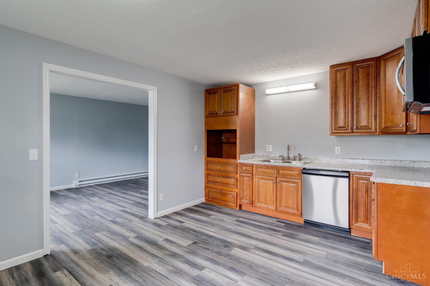 120 W Fancy Street, Blanchester, Ohio image 8