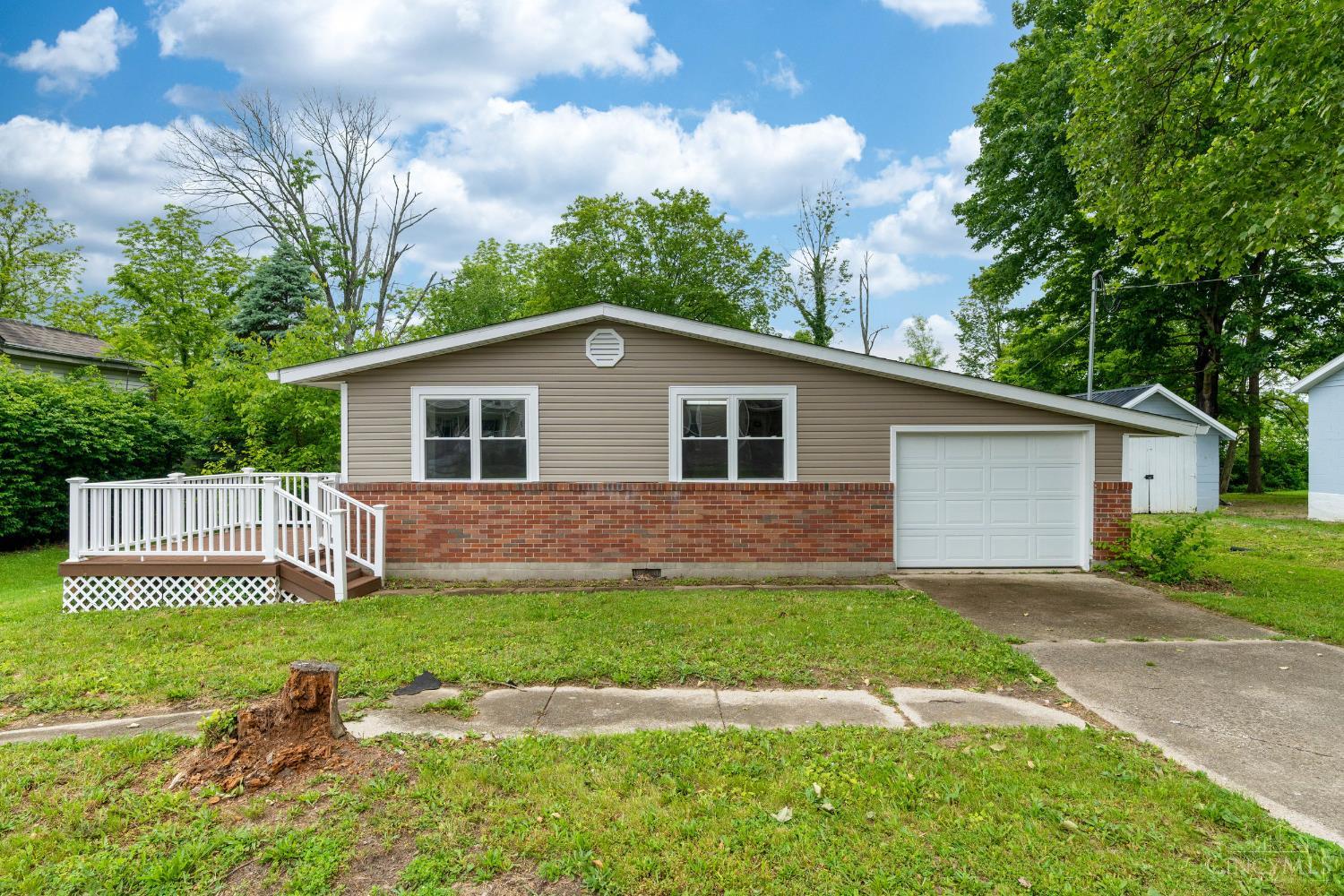 120 W Fancy Street, Blanchester, Ohio image 1