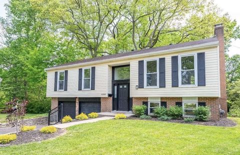 Photo of 10994 Timberwood Lane, Cincinnati, OH 45241 (MLS # 1878498)
