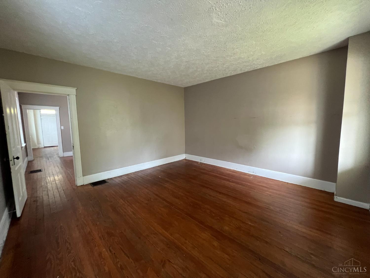 203 W Sixty Ninth Street