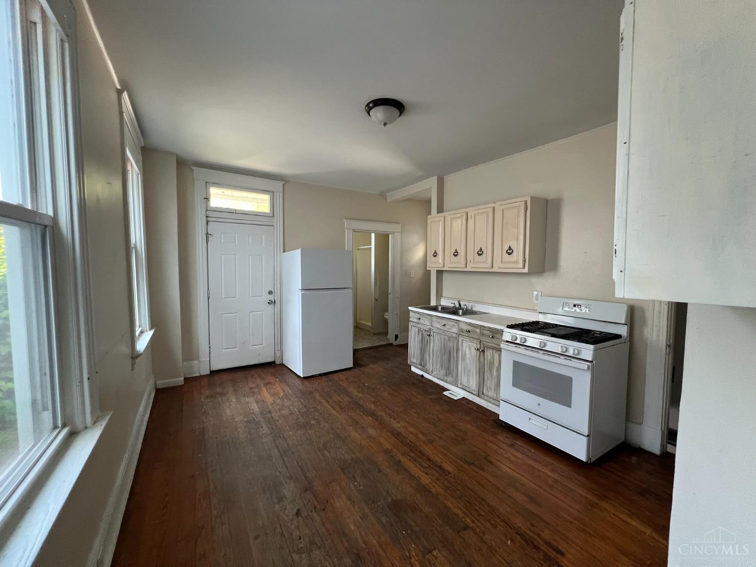 203 W Sixty Ninth Street