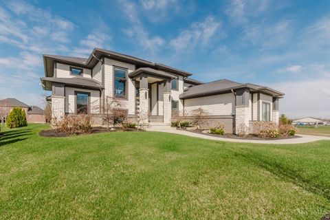 Photo of 10957 Shallow Creek Court, Washington Township, OH 45458 (MLS # 1872350)