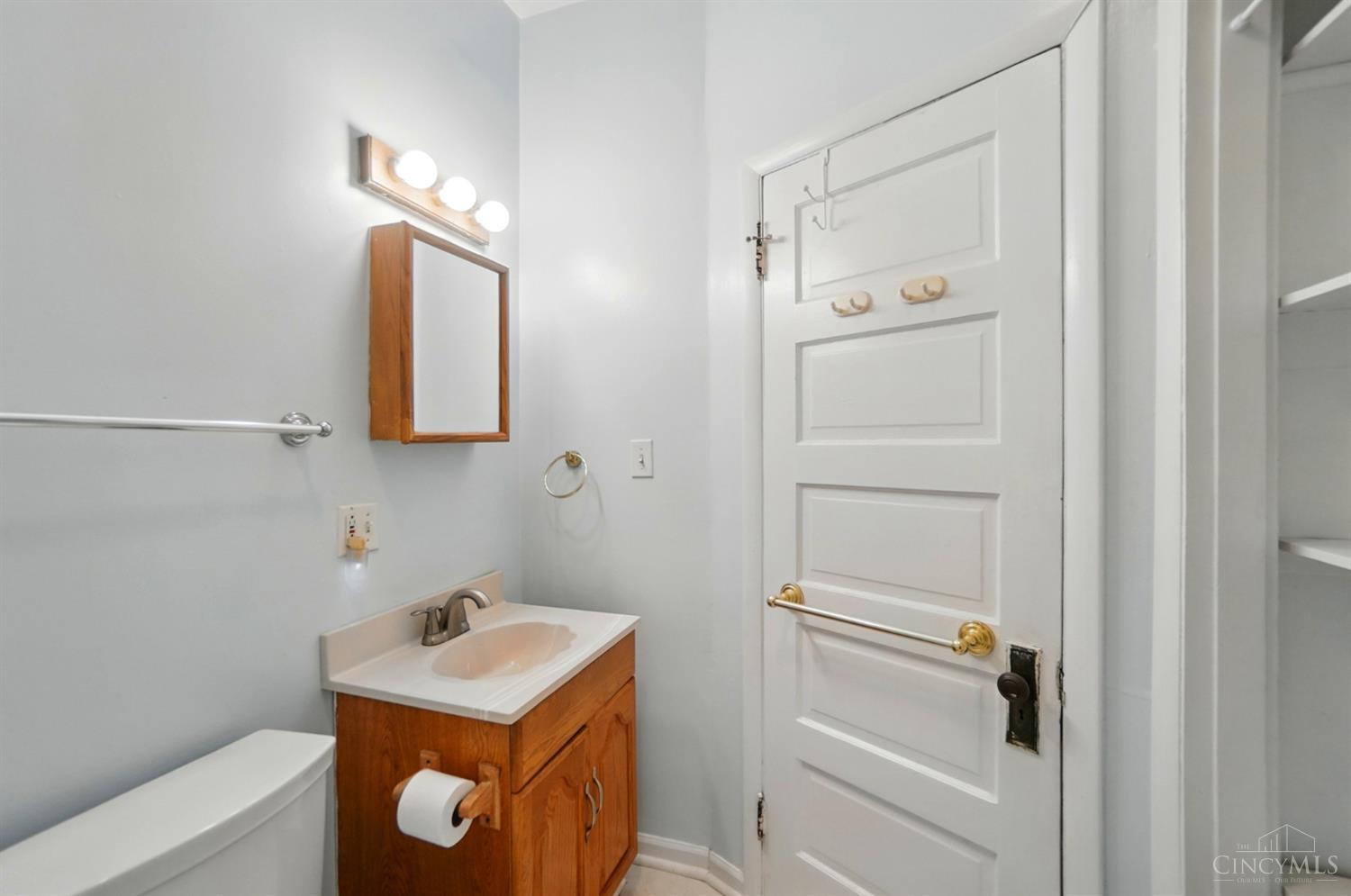 4218 Marburg Avenue, Cincinnati, Ohio image 25