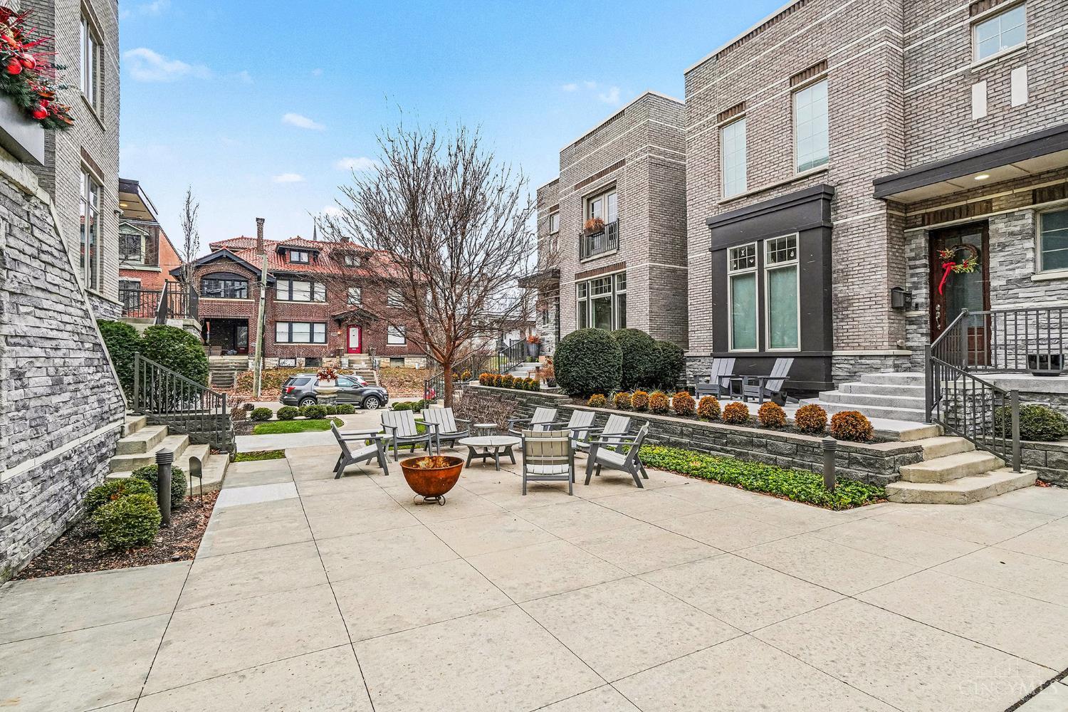 2734 Cleinview Avenue