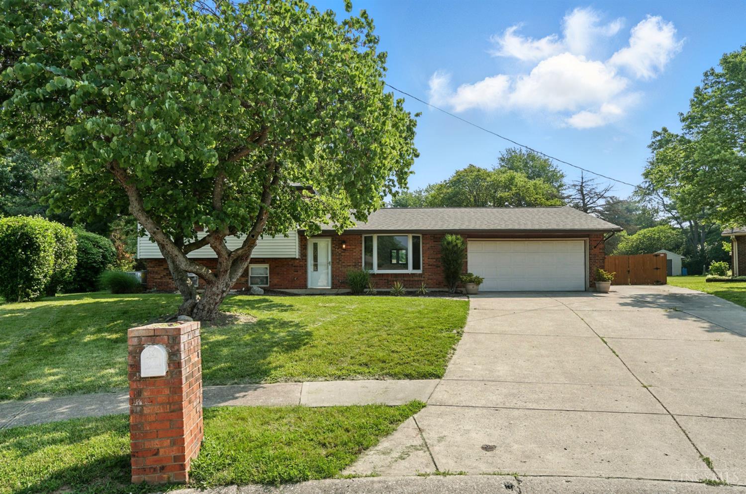 12 Woodbrook Court, Fairfield, Ohio image 2