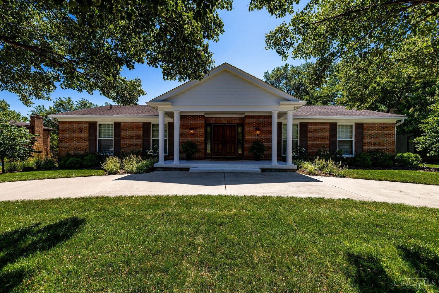 435 Emerald Woods Drive, Oxford, Ohio image 1