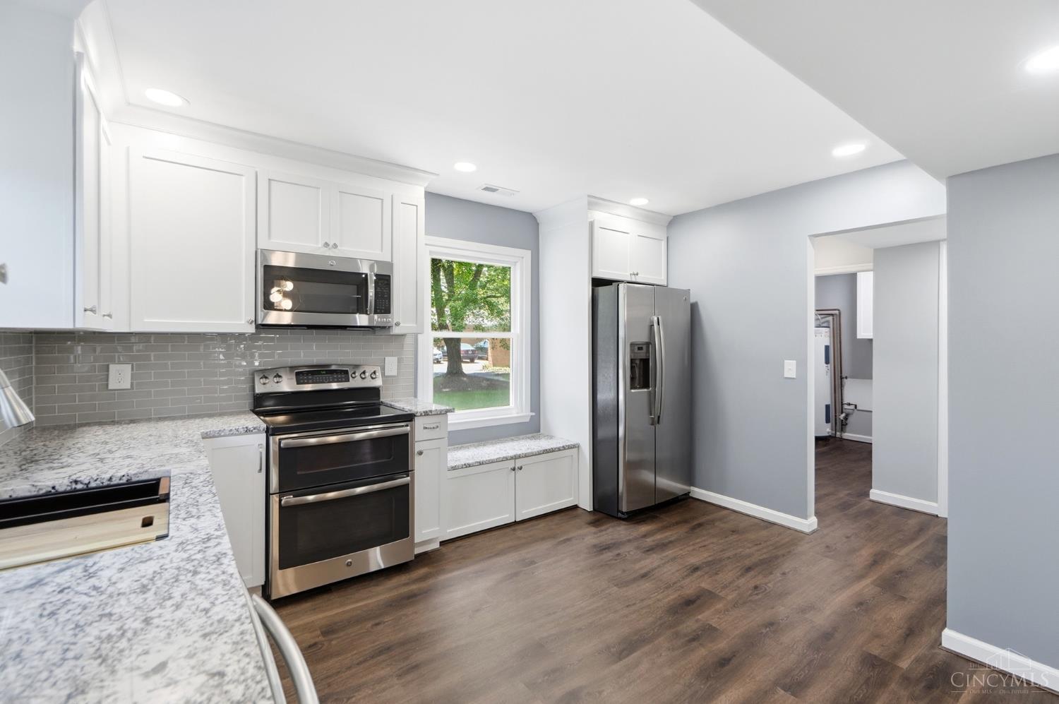 1004 Shakertown Court