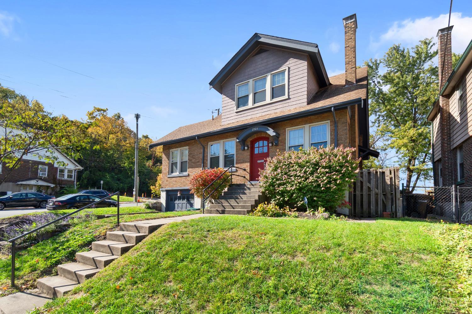 2523 Valley View Court