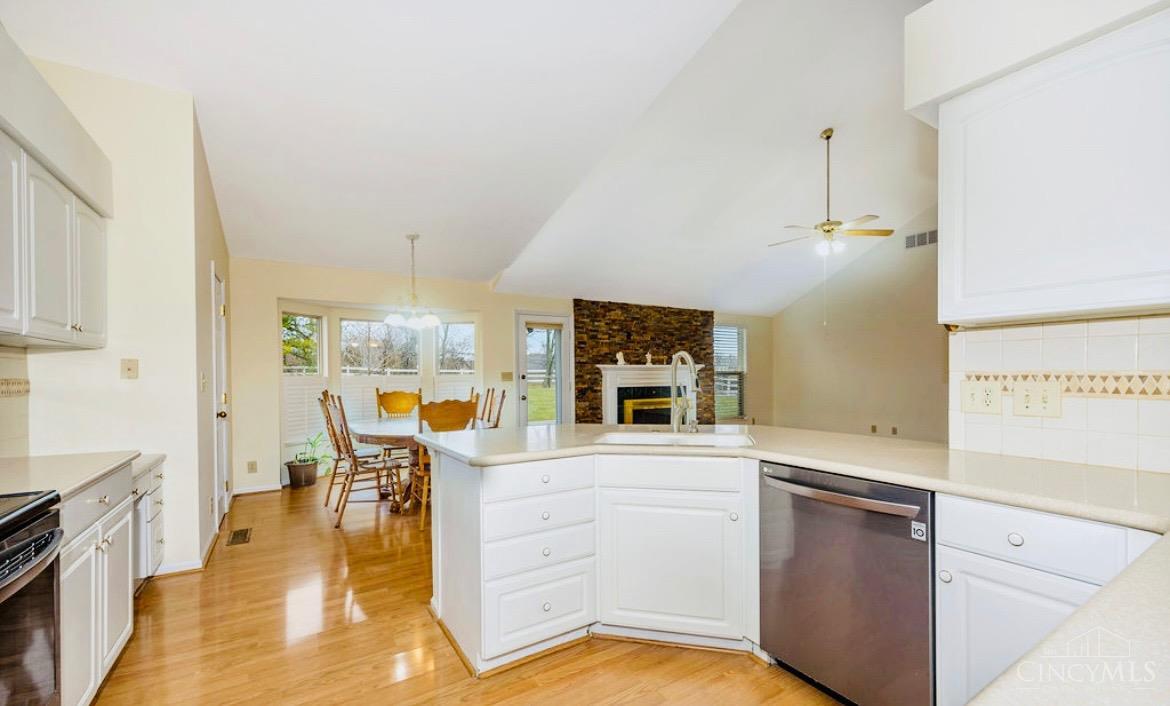 8024 Quail Meadow Lane, West Chester, Ohio image 16