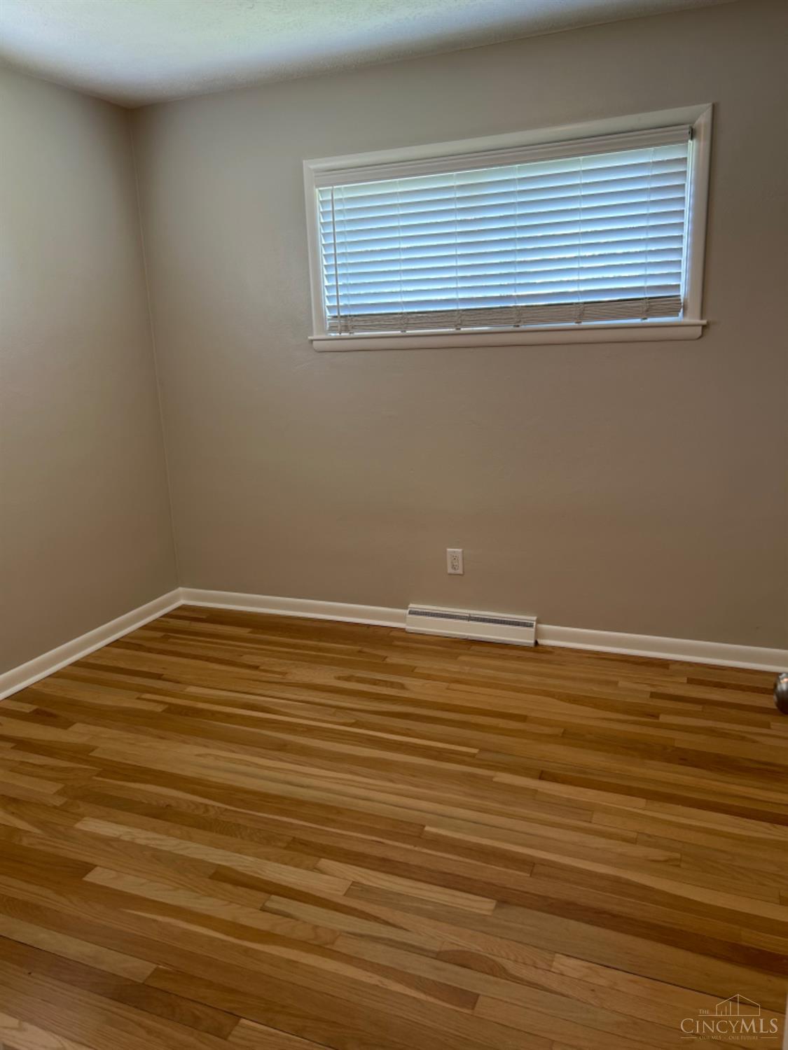 Hamilton, Ohio 45013, United States, 2 Bedrooms Bedrooms, ,1 BathroomBathrooms,Residential,Active,172230