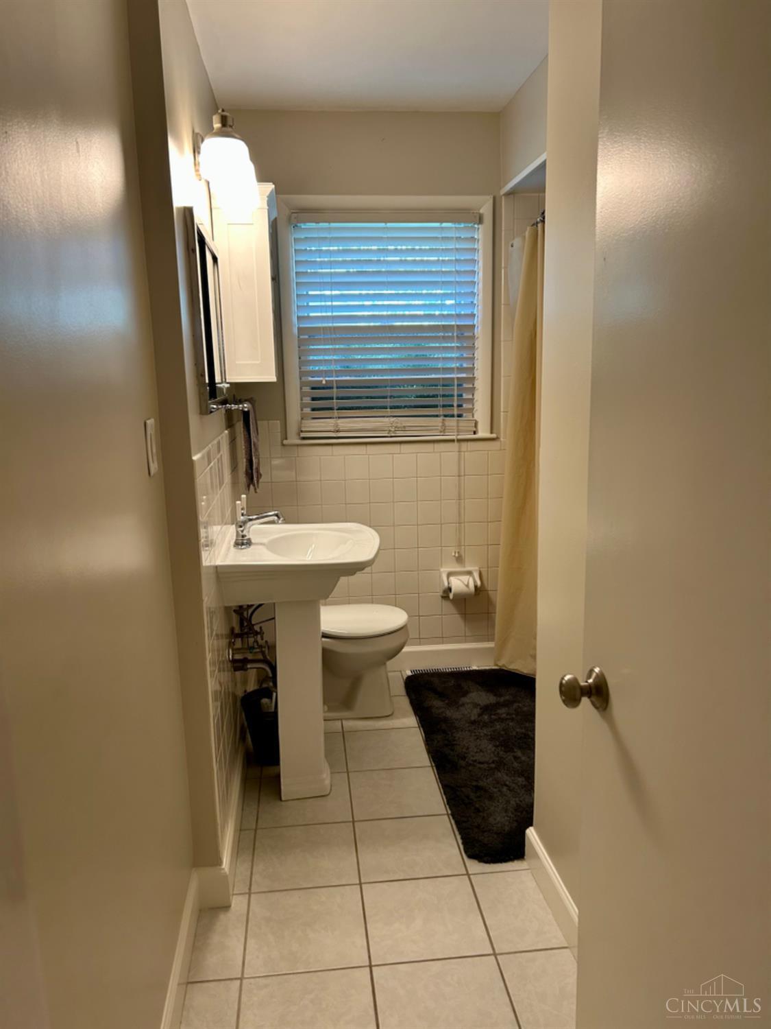 Hamilton, Ohio 45013, United States, 2 Bedrooms Bedrooms, ,1 BathroomBathrooms,Residential,Active,172230