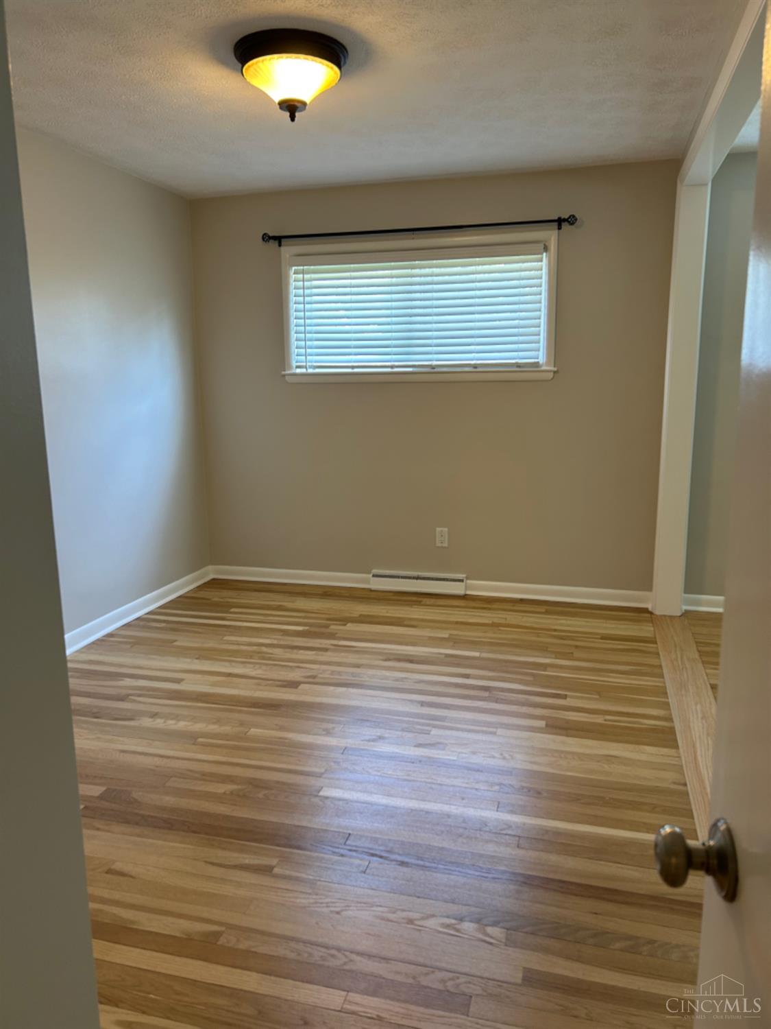 Hamilton, Ohio 45013, United States, 2 Bedrooms Bedrooms, ,1 BathroomBathrooms,Residential,Active,172230