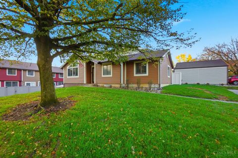 Photo of 6042 Cinnamon Tree Court, Clayton, OH 45322 (MLS # 1871594)