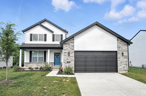 Photo of 719 Brelsford Avenue, Trenton, OH 45067 (MLS # 1846653)