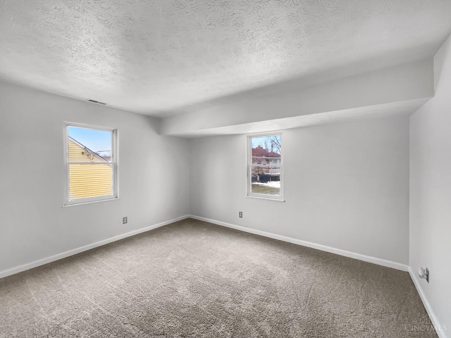 4705 Bonita Drive, Middletown, Ohio image 14