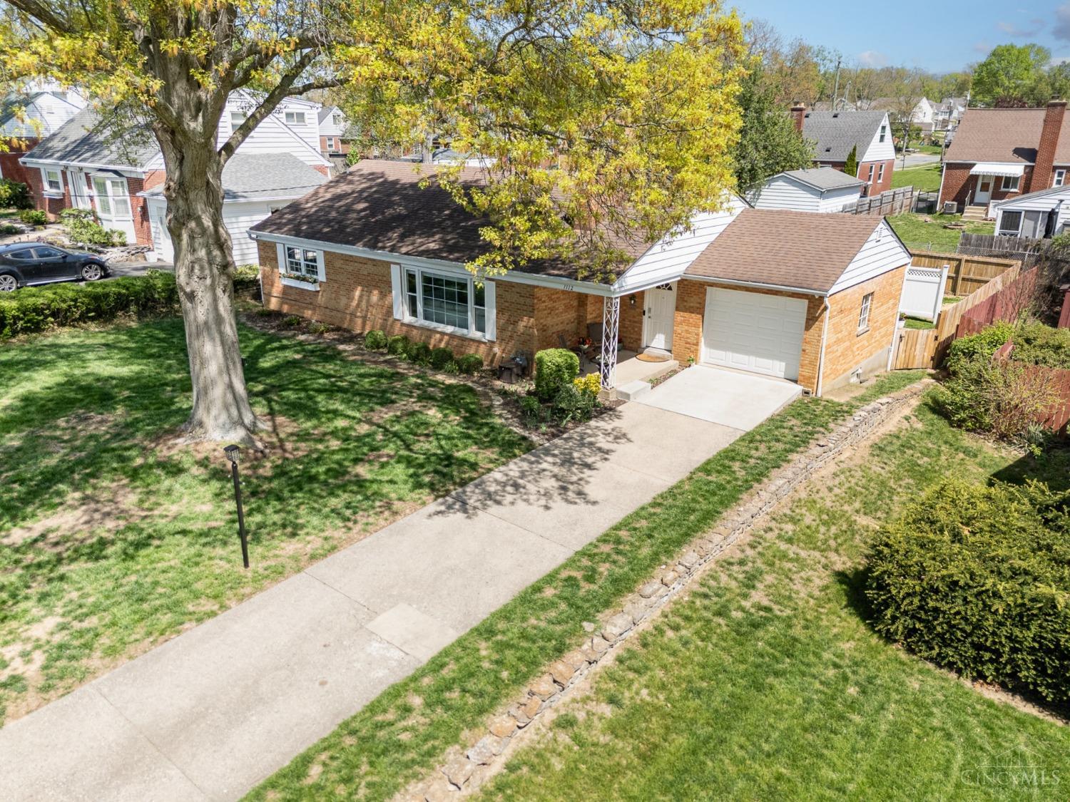 1112 Alnetta Drive, Anderson Twp, Ohio image 20