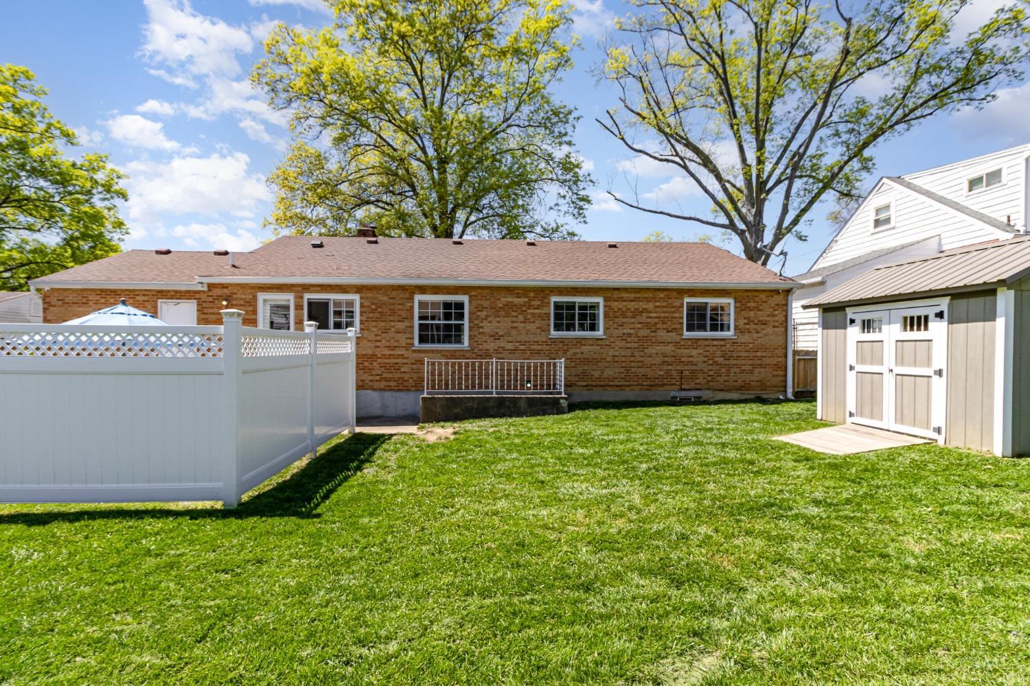 1112 Alnetta Drive, Anderson Twp, Ohio image 16