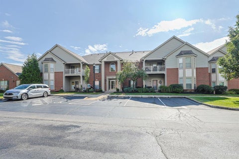 Condo For Sale - 8002 Pinnacle Point Drive #201<br/> West Chester, OH 45069