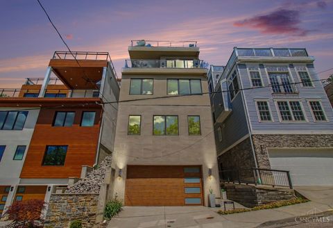Photo of 436 Boal Street, Cincinnati, OH 45202 (MLS # 1877191)