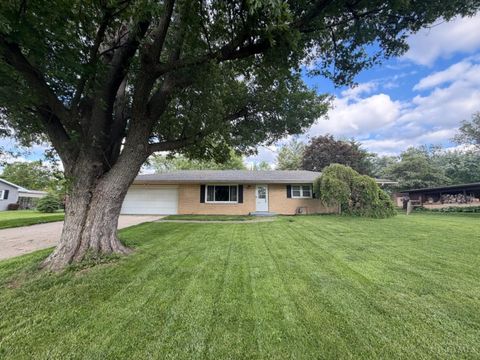 Photo of 3770 Julie Drive, Franklin Township, OH 45005 (MLS # 1879354)