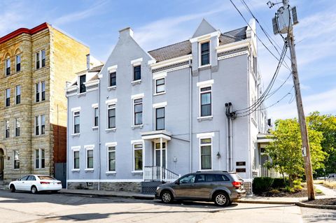Photo of 2100 Sinton Avenue #3, Cincinnati, OH 45206 (MLS # 1855660)