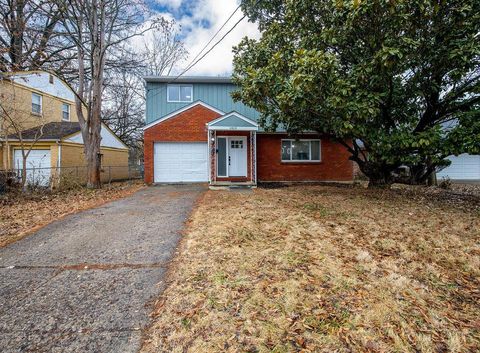 Photo of 1614 Miramar Court, Cincinnati, OH 45237 (MLS # 1864704)