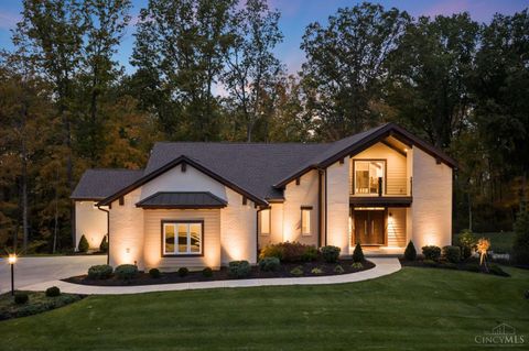 Photo of 960 Oak Ridge Lane, Union Township, OH 45152 (MLS # 1871163)