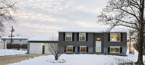 Photo of 11505 Oxfordshire Lane, Forest Park, OH 45240 (MLS # 1863633)