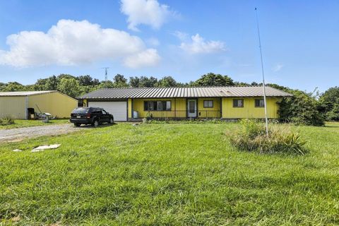 Photo of 6496 Lynchburg Road, Clark Township, OH 45142 (MLS # 1846045)