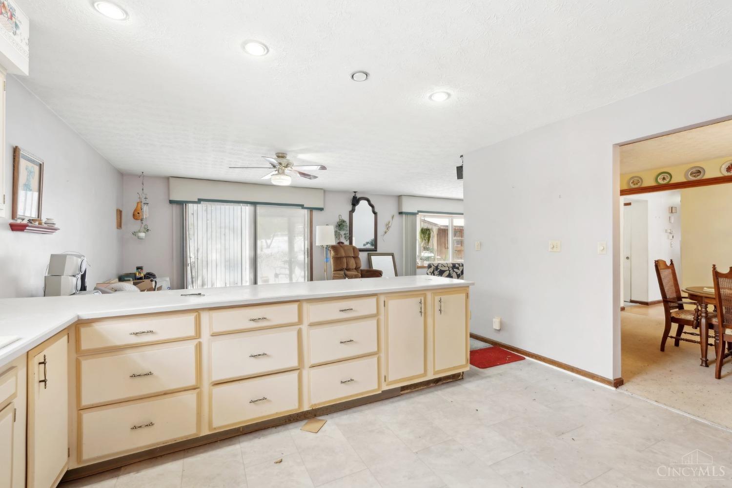 3475 Cherryhill Drive, Fairfield, Ohio image 14