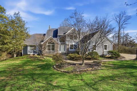 Photo of 6637 Wyndwatch Drive, Cincinnati, OH 45230 (MLS # 1871596)