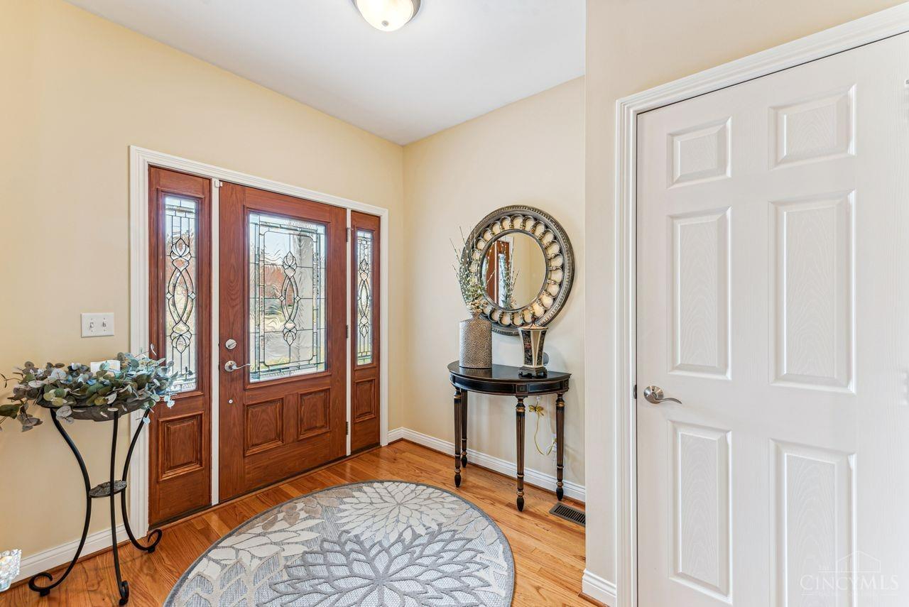 9688 Pebble View Drive, Colerain Twp, Ohio image 3