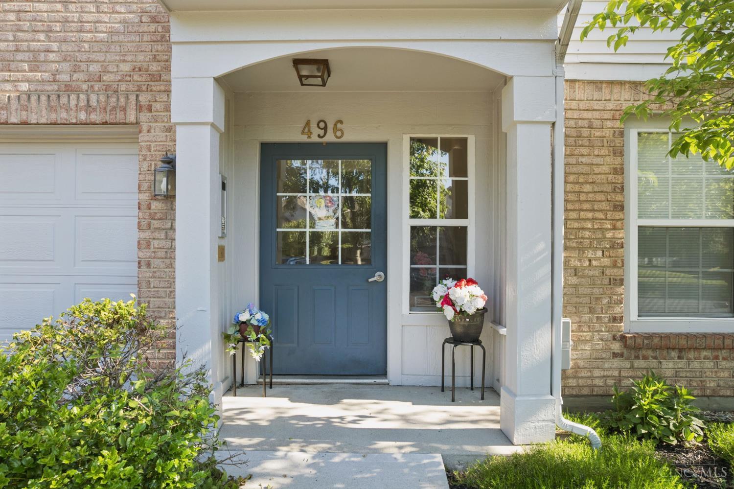 496 Mapleleaf Drive 2E
