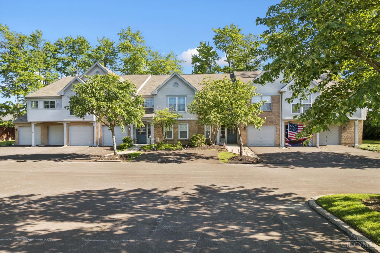 496 Mapleleaf Drive 2E