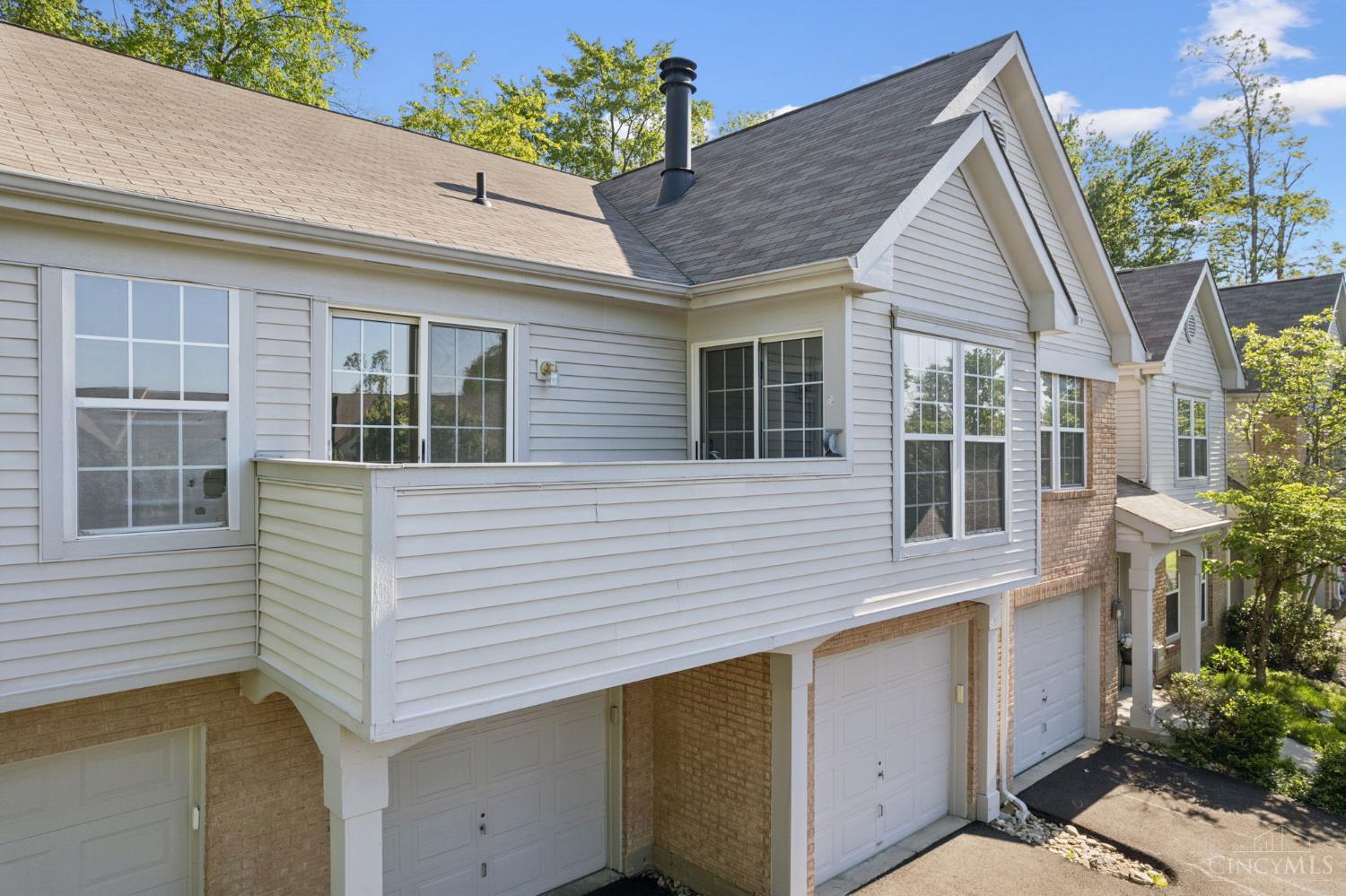 496 Mapleleaf Drive 2E
