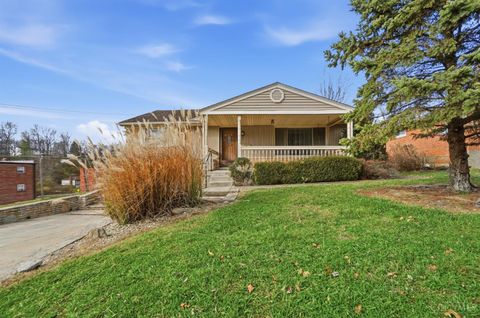 Photo of 113 Waxwing Drive, Reading, OH 45236 (MLS # 1863404)