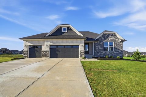 Homes For Sale - 404 David Lee Court<br/> Monroe, OH 45050